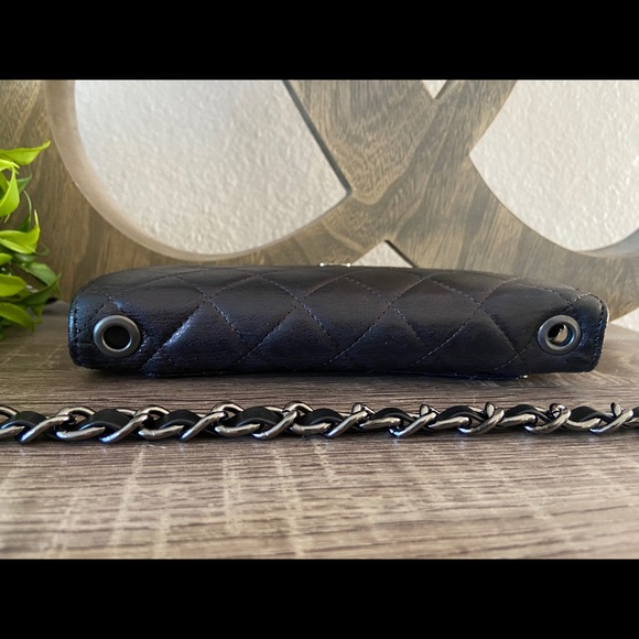 🖤⛓ Chanel Quilted Wallet on a Chain WOC Revamp GUNMETAL Crossbody Rhodium - Picture 4 of 12
